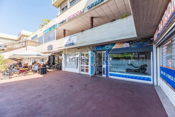 locale commerciale in vendita a Roma in zona Nomentano
