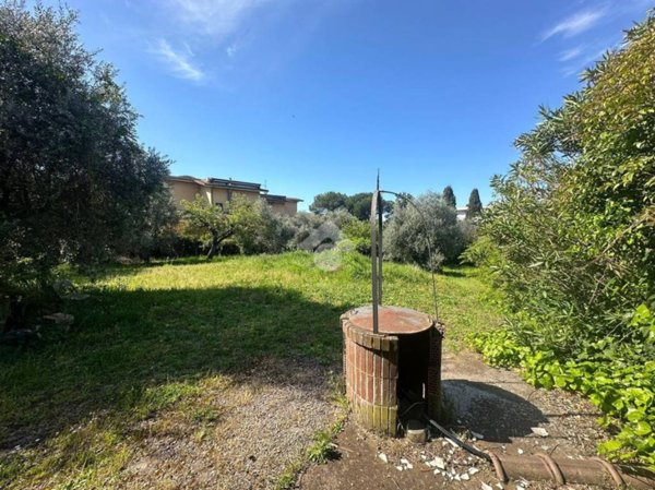 terreno agricolo in vendita a Roma in zona Casal Morena