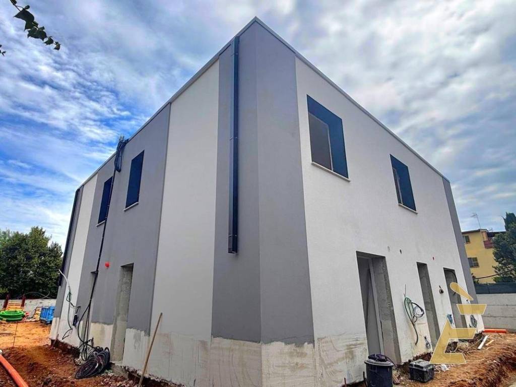 appartamento in vendita a Roma in zona Acilia