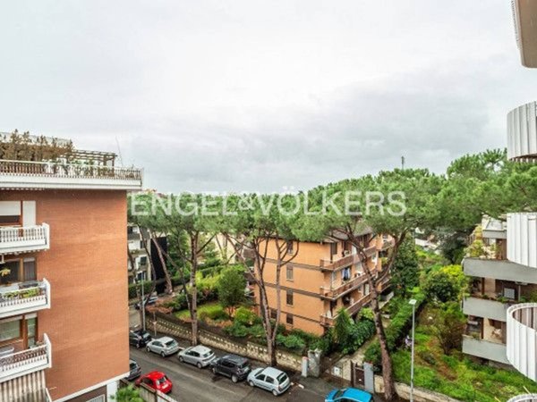 appartamento in vendita a Roma in zona Mostacciano