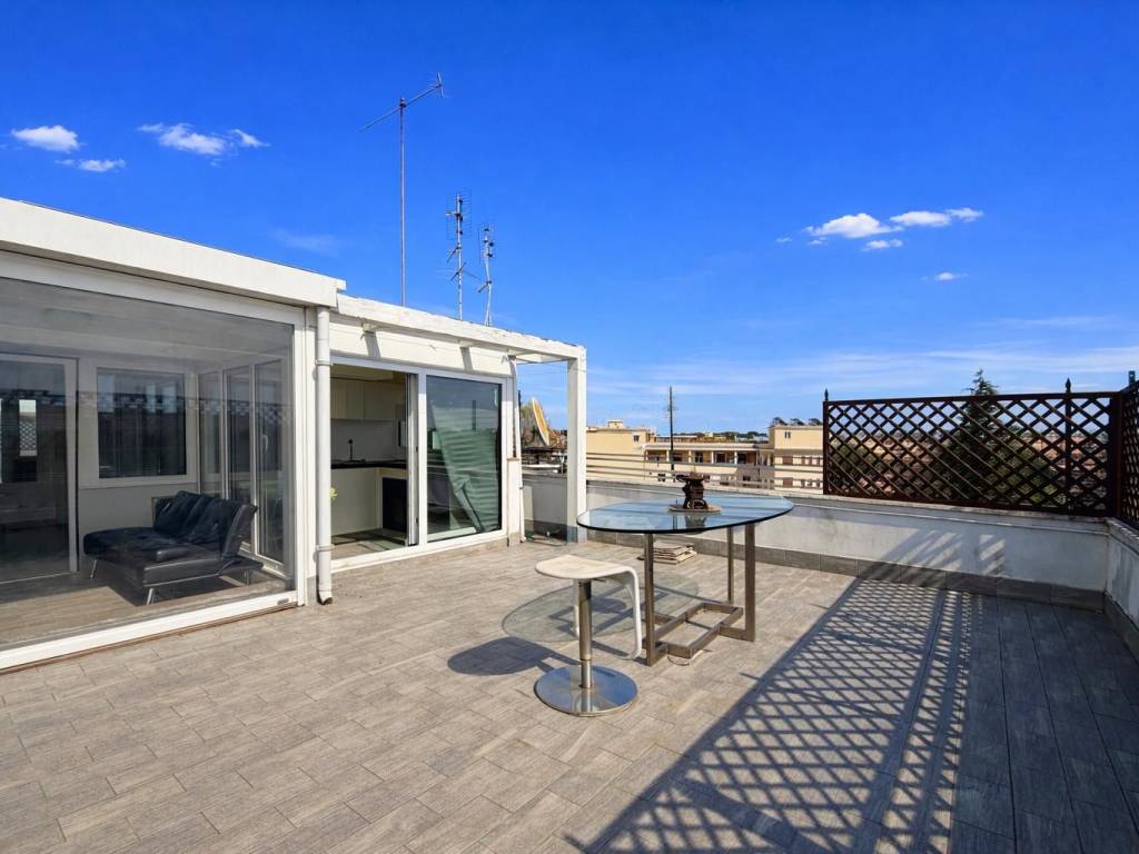 appartamento in vendita a Roma in zona Aurelio