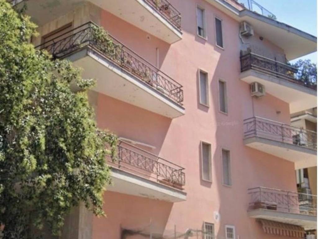 appartamento in vendita a Roma in zona Gianicolense