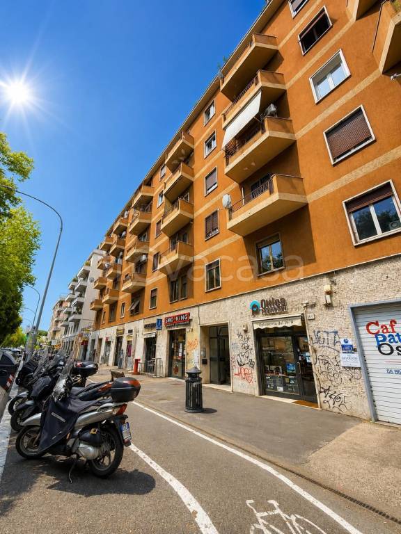 appartamento in vendita a Roma in zona Ostiense