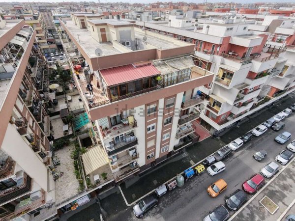appartamento in vendita a Roma in zona Ostia