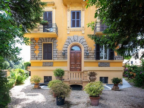 appartamento in vendita a Roma in zona Nomentano