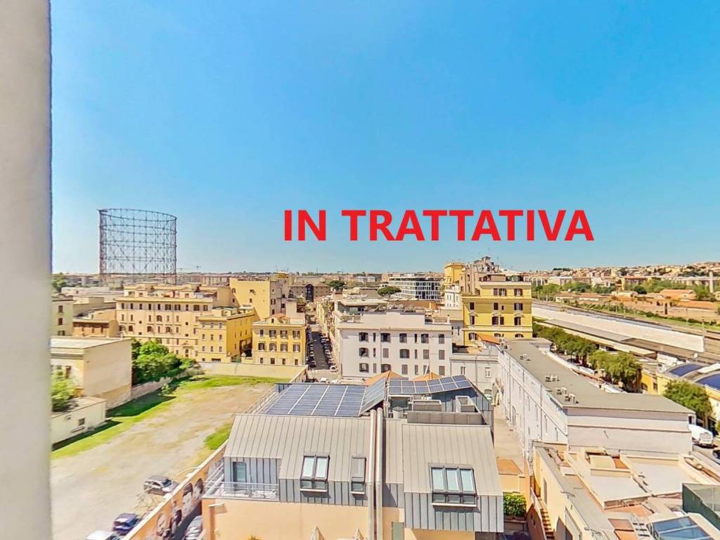 appartamento in vendita a Roma in zona Ostiense
