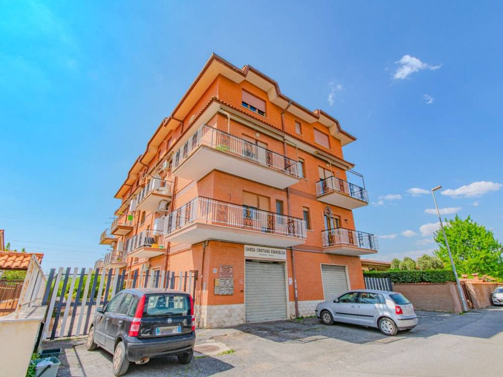 appartamento in vendita a Roma in zona Trigoria