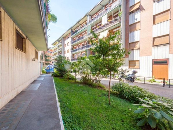 appartamento in vendita a Roma in zona Appio Latino