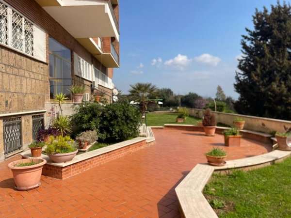 appartamento in vendita a Roma in zona Aurelio