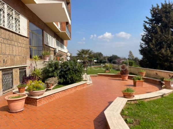 appartamento in vendita a Roma in zona Aurelio