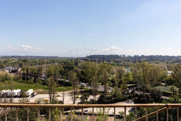 appartamento in vendita a Roma in zona Tor di Quinto
