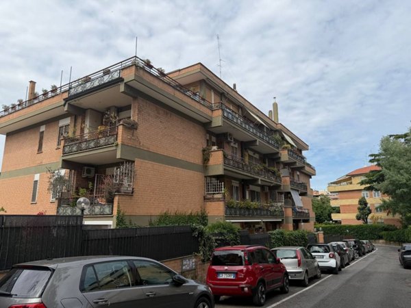 appartamento in vendita a Roma in zona Gianicolense