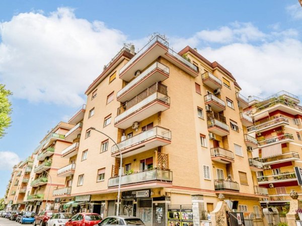 appartamento in vendita a Roma in zona Monte Sacro/Talenti