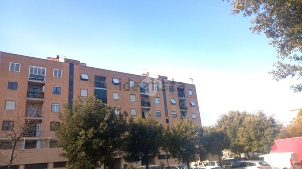 appartamento in vendita a Roma in zona Torre Angela