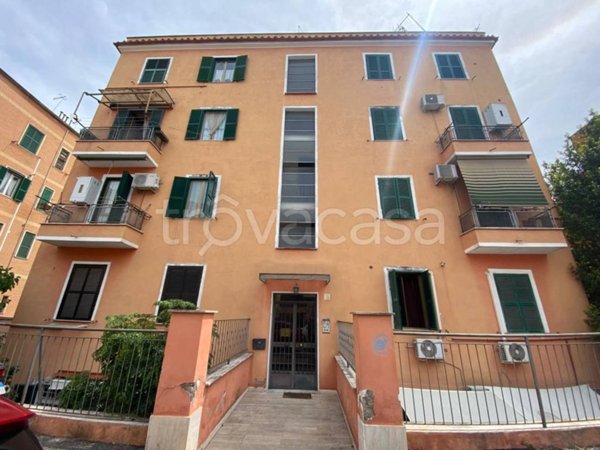 appartamento in vendita a Roma in zona Prenestino-Centocelle