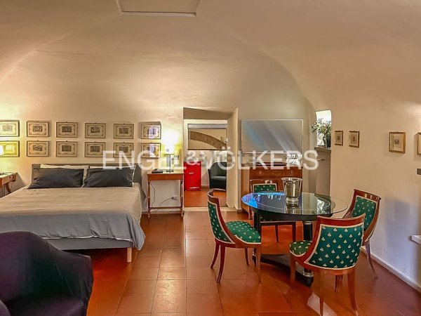 appartamento in vendita a Roma in zona Parione/Sant'Eustachio