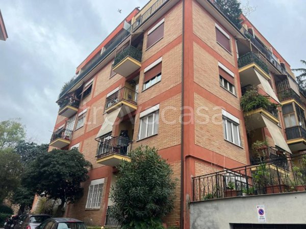 appartamento in vendita a Roma in zona Gianicolense