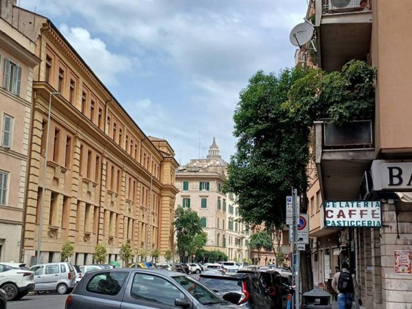 negozio in vendita a Roma in zona Aurelio