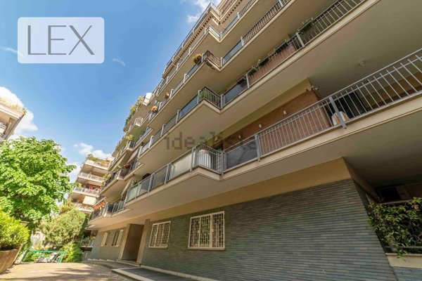 appartamento in vendita a Roma in zona Nomentano