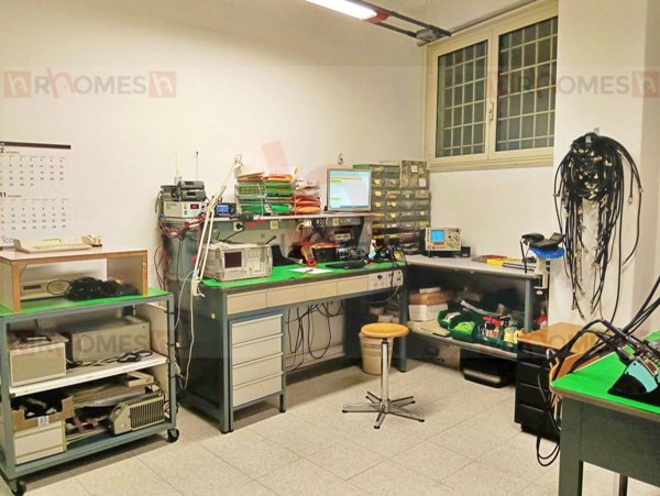 ufficio in vendita a Roma in zona Don Bosco