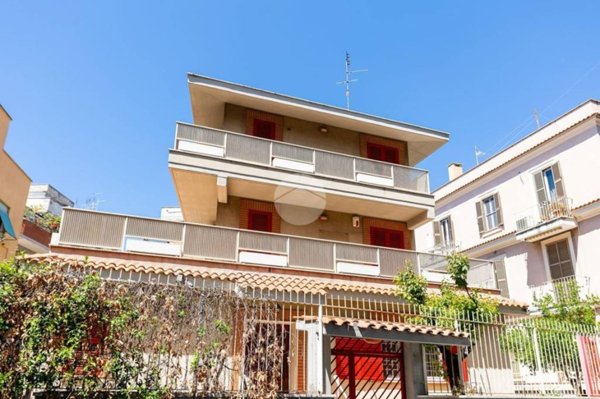 casa indipendente in vendita a Roma in zona Primavalle