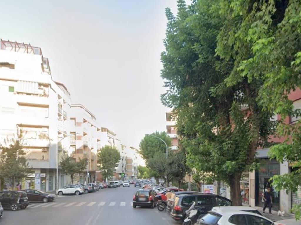 negozio in vendita a Roma in zona Trieste