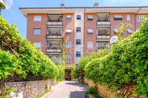 appartamento in vendita a Roma in zona Settecamini