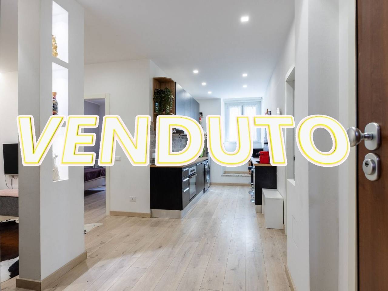 appartamento in vendita a Roma in zona Tuscolano