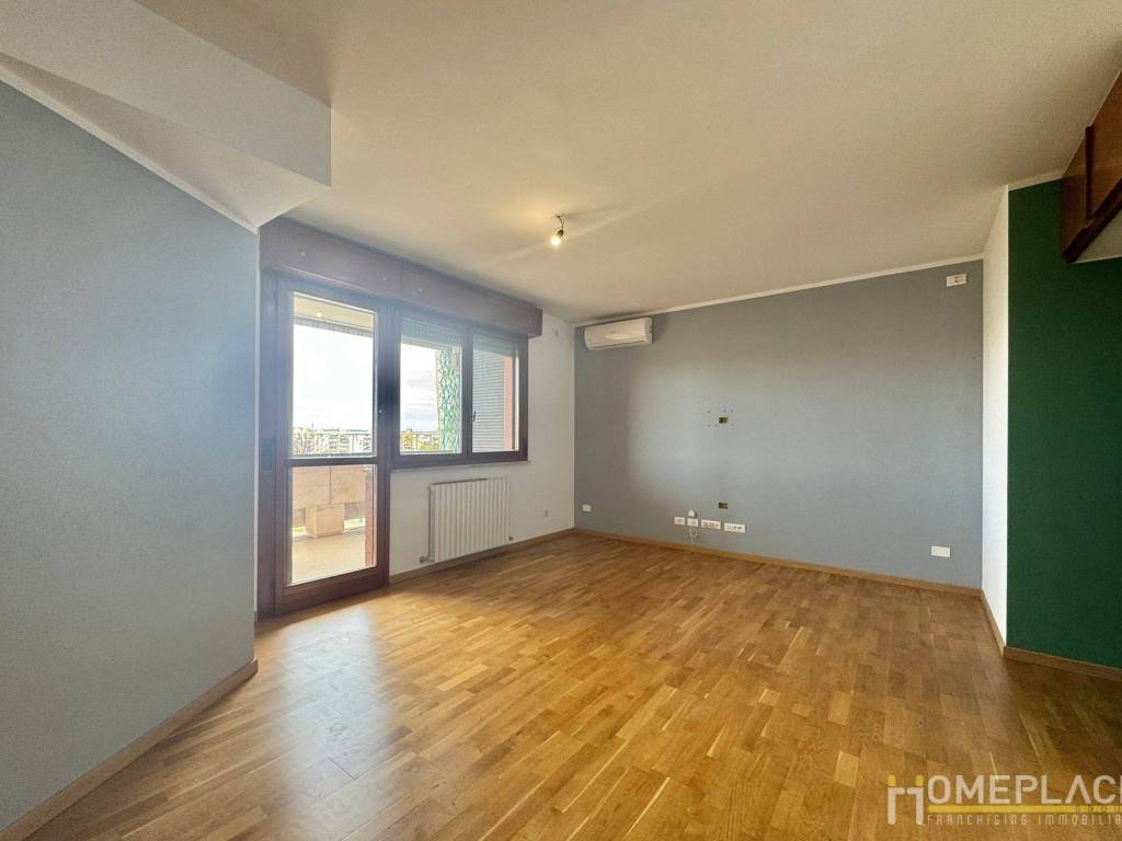 appartamento in vendita a Roma in zona Ponte Mammolo