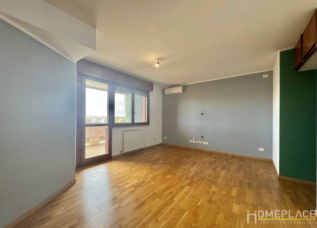 appartamento in vendita a Roma in zona Ponte Mammolo