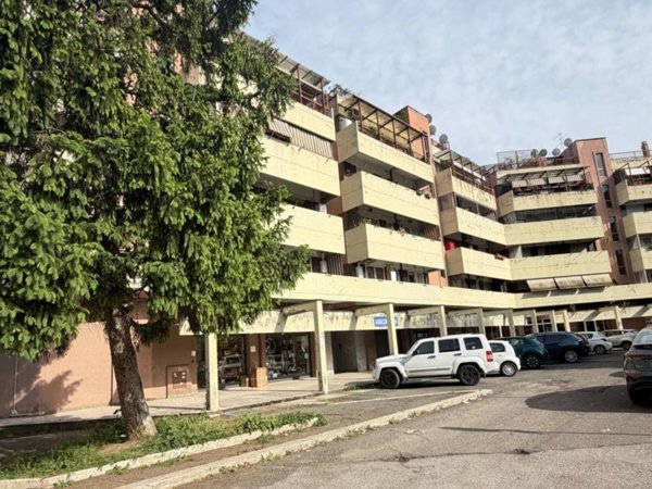 appartamento in vendita a Roma in zona Appio Claudio
