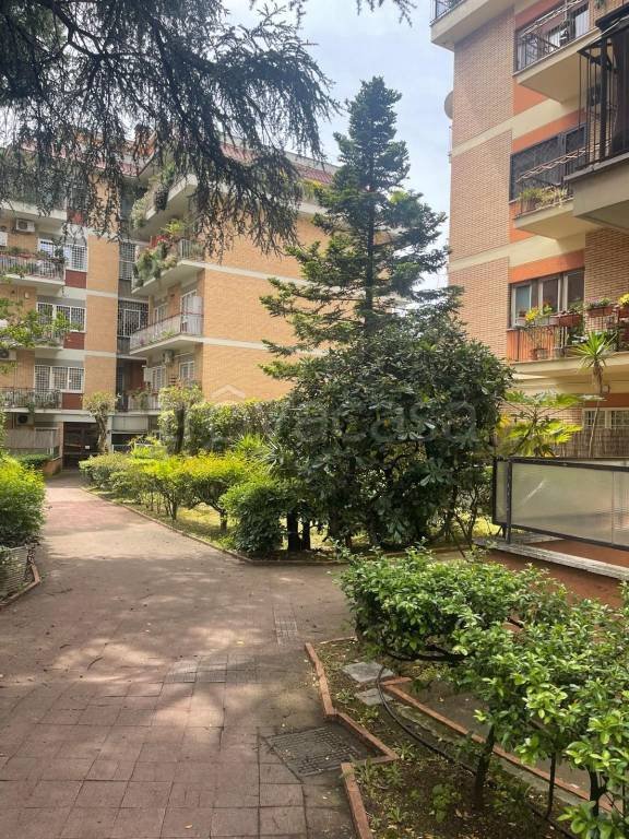 appartamento in vendita a Roma in zona Aurelio