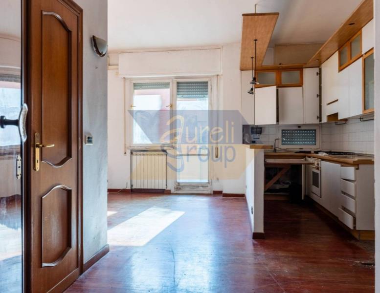 appartamento in vendita a Roma in zona Appio Claudio