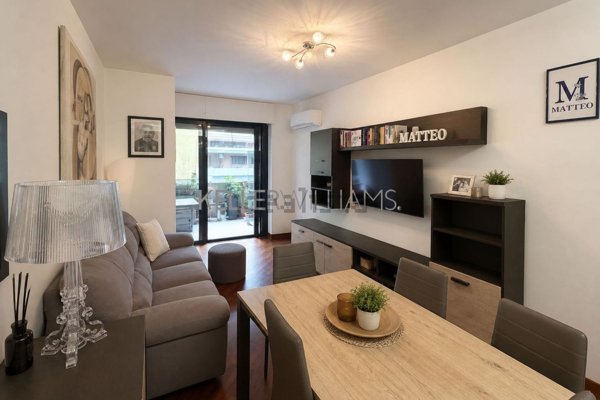 appartamento in vendita a Roma in zona Ardeatino