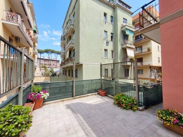 appartamento in vendita a Roma in zona Gianicolense