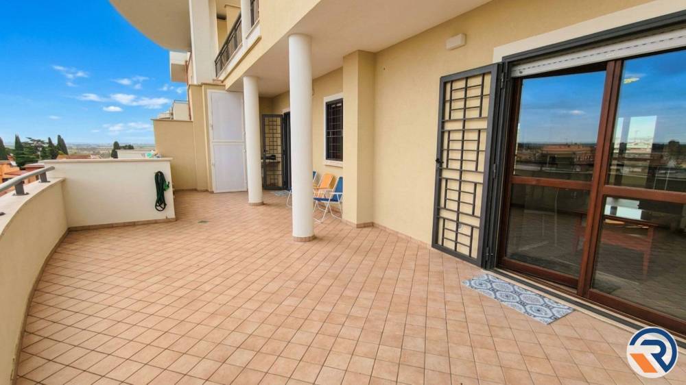 appartamento in vendita a Roma in zona Acilia