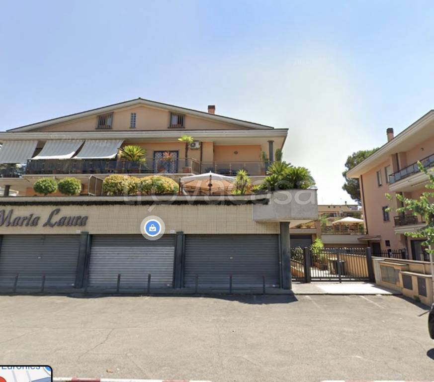 appartamento in vendita a Roma in zona Finocchio