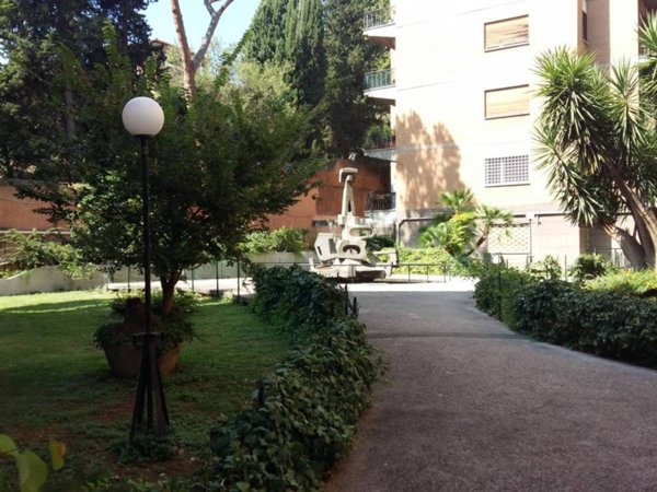 appartamento in vendita a Roma in zona Nomentano