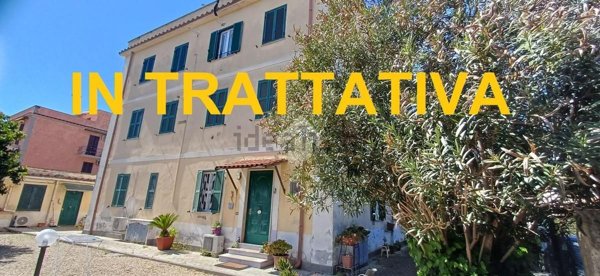 appartamento in vendita a Roma in zona Appio Pignatelli