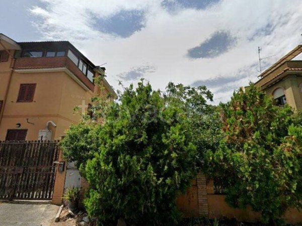 appartamento in vendita a Roma in zona Massimina/Casal Lumbroso
