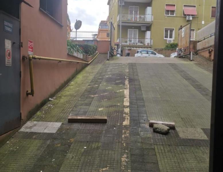 ufficio in vendita a Roma in zona Portuense