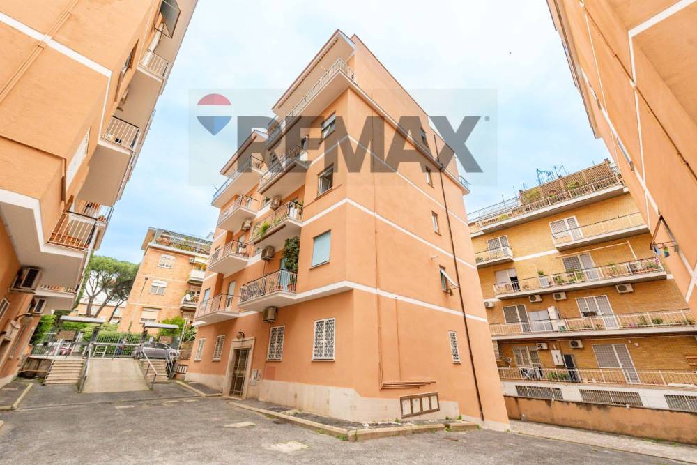 appartamento in vendita a Roma in zona Primavalle