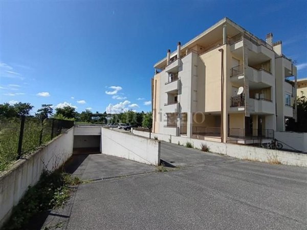 locale di sgombero in vendita a Roma in zona Selva Candida