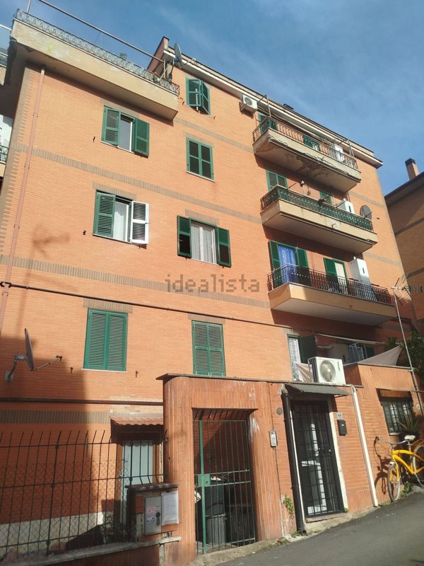 appartamento in vendita a Roma in zona Tor di Quinto