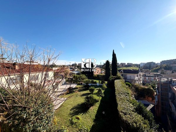 casa indipendente in vendita a Roma in zona Tre Pini - Poggio dei Fiori