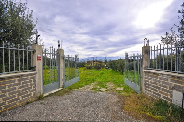 casa indipendente in vendita a Roma in zona Finocchio