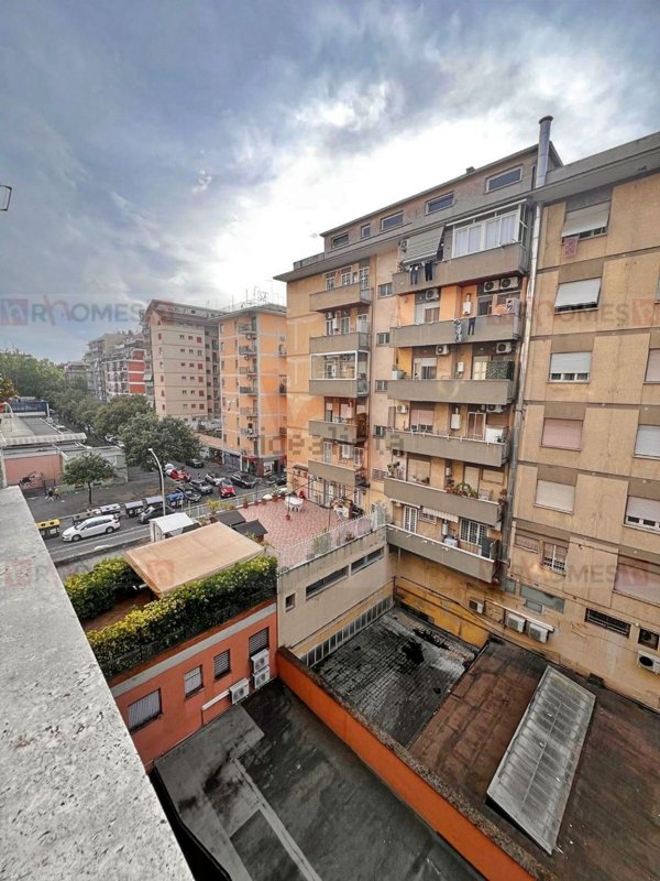 appartamento in vendita a Roma in zona Appio Claudio