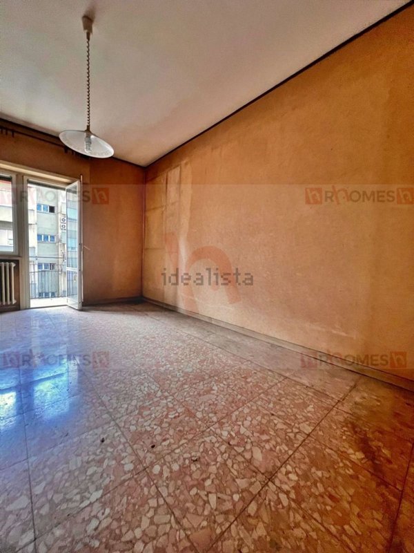 appartamento in vendita a Roma in zona Appio Claudio
