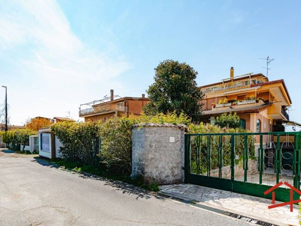 appartamento in vendita a Roma in zona Acilia