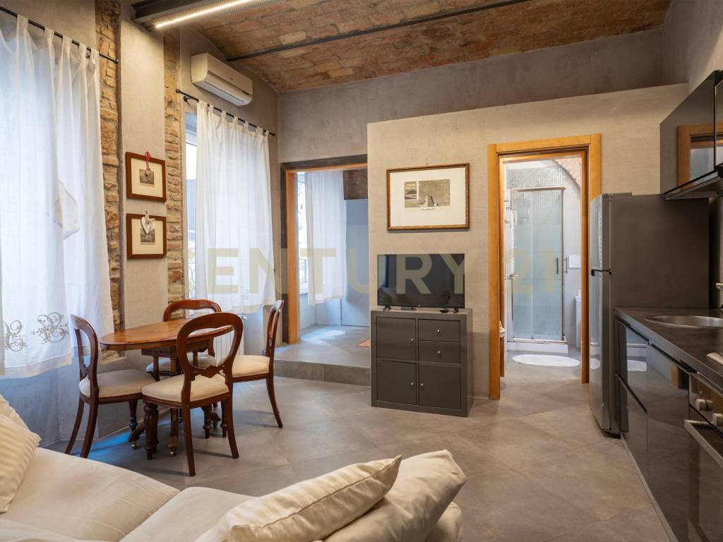 appartamento in vendita a Roma in zona Castro Pretorio